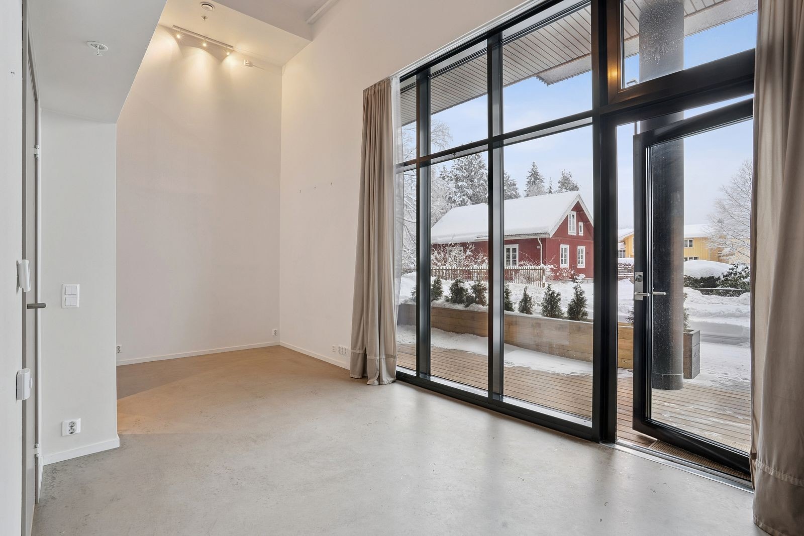 Moderne og lys studioleilighet med hems Galleribilde