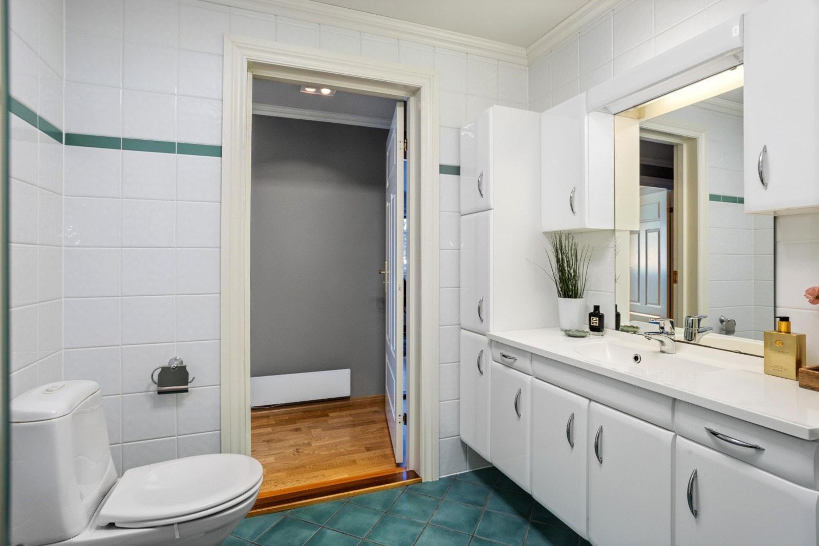 Varmekabler i gulvet Galleribilde