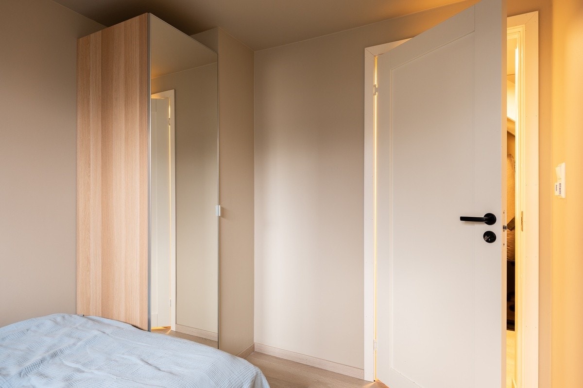 Sov Venus - Alle rom er møblert med seng, garderobeskap, skrivepult og kontorstol. Galleribilde