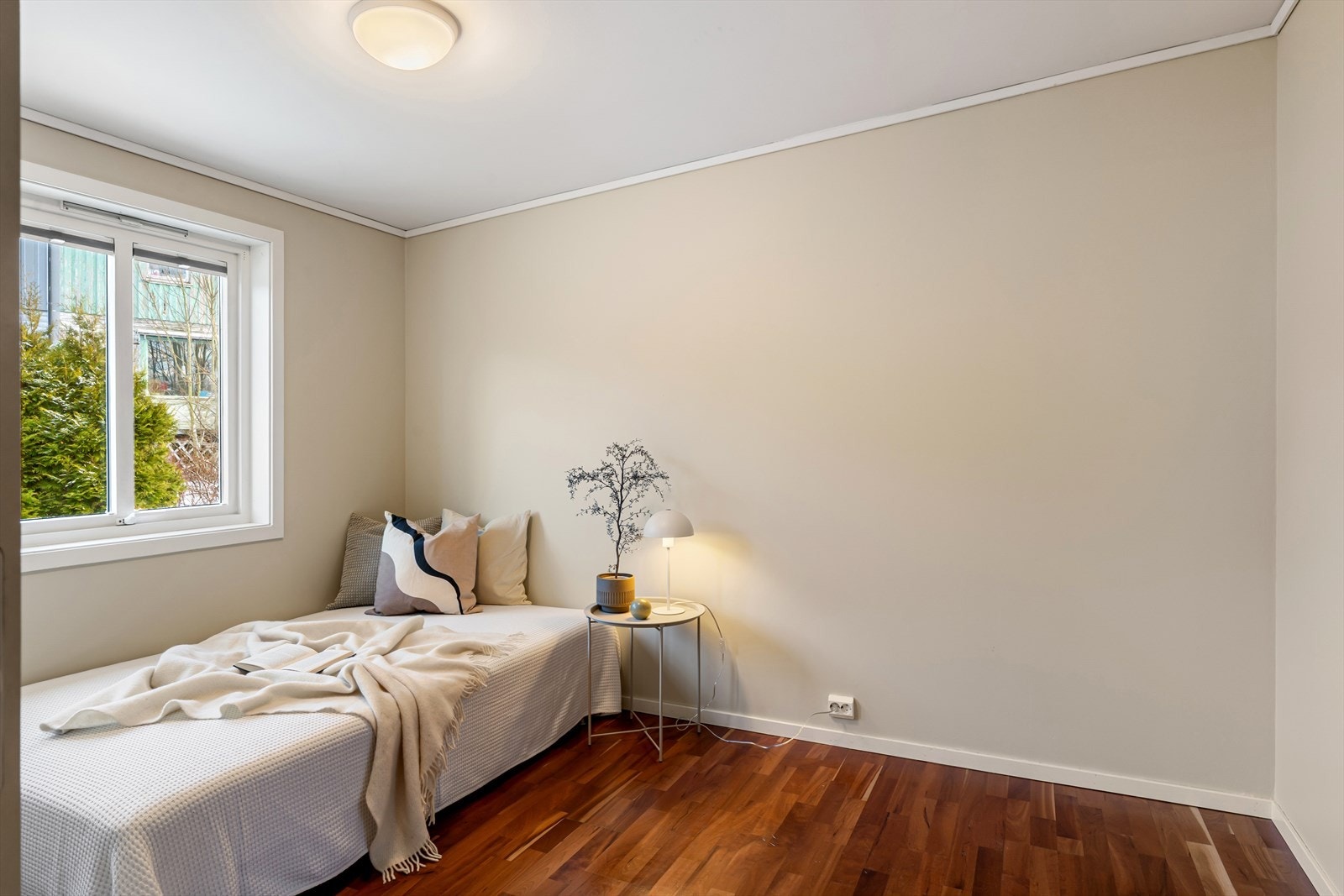 Soverom i god størrelse med plass for garderobe. Galleribilde