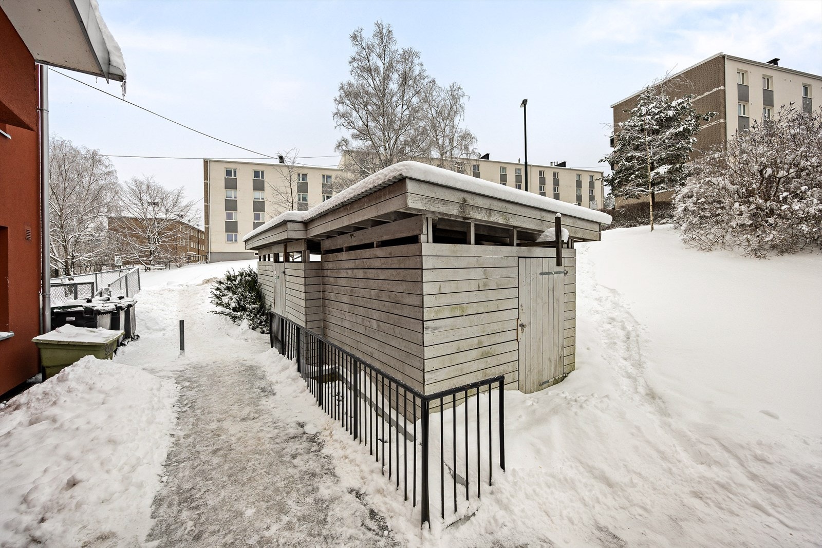 Det er tilgang til felles sykkelbod for trygg oppbevaring av sykler. Galleribilde