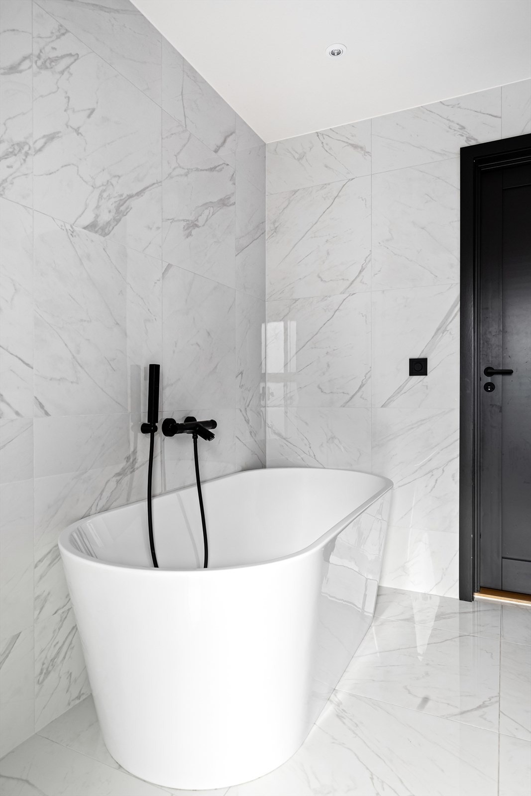 Bad i 1. etasje. Galleribilde