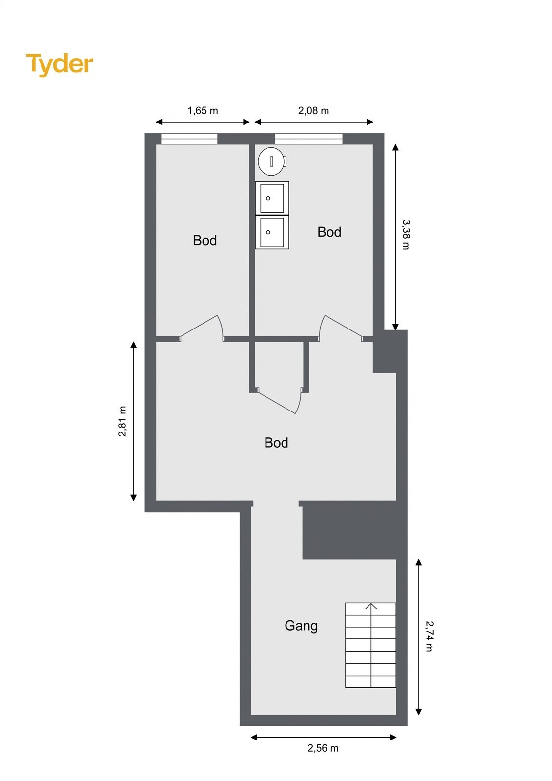 Kjelleren på 25 m² gir rikelig med lagringsplass, fordelt på gang og tre boder. Galleribilde