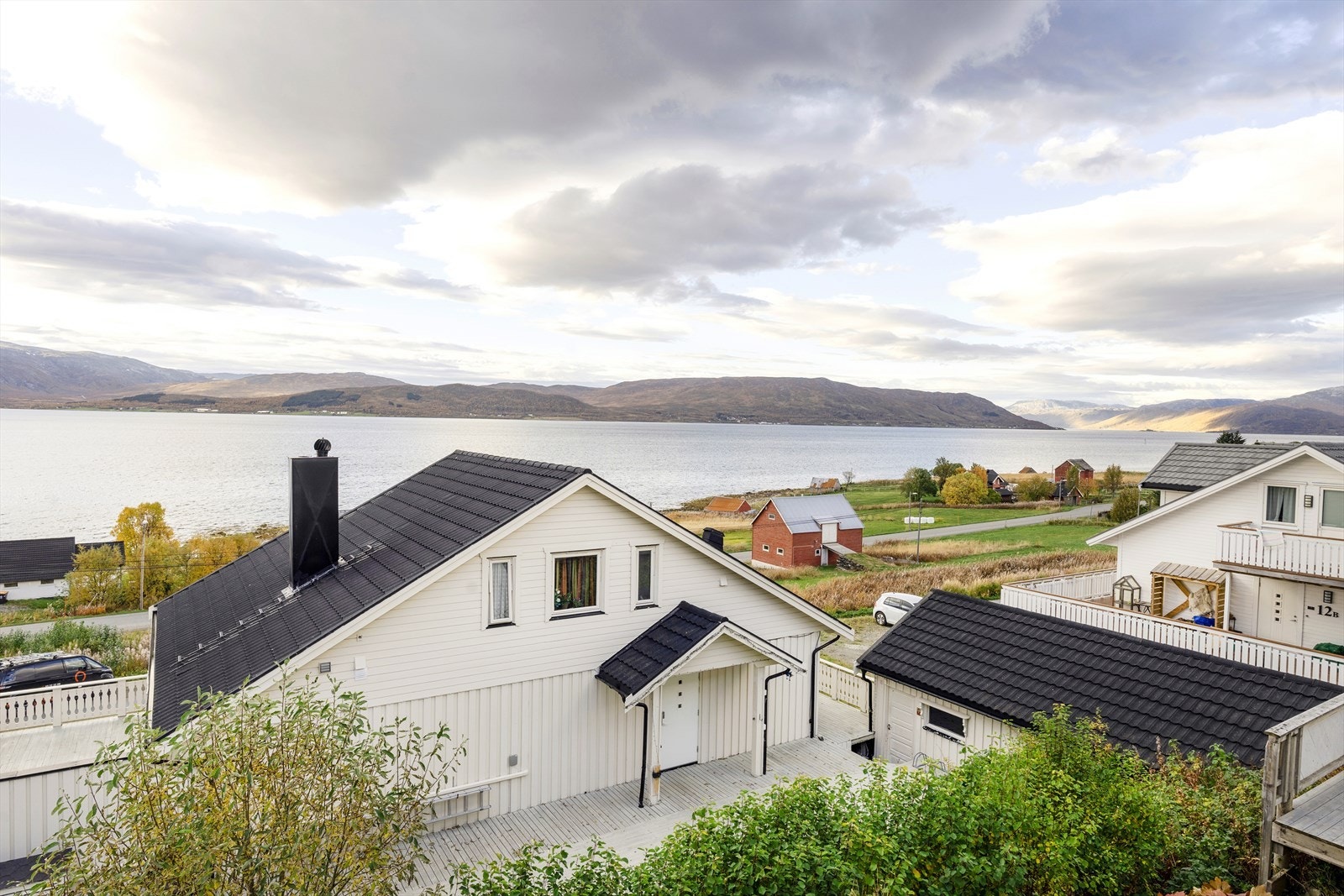 Fantastisk utsikt mot nordvest fra balkongen. Galleribilde