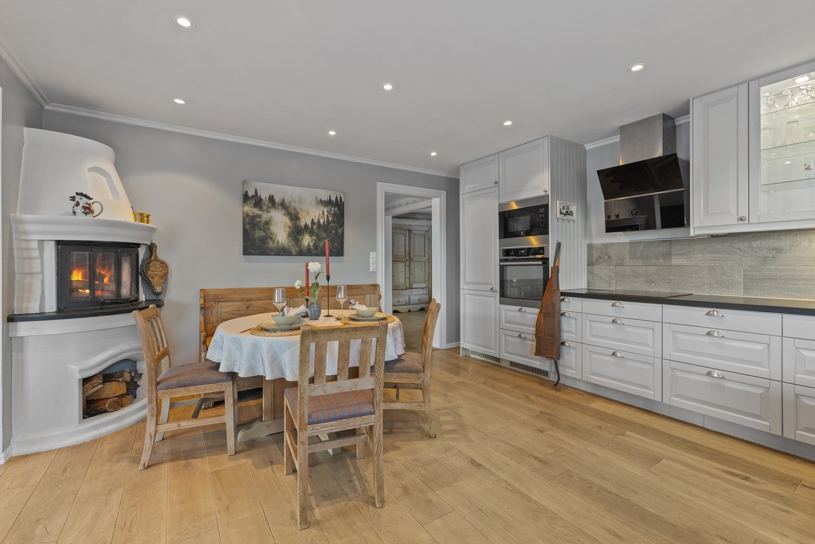 Nyere peisovnen gir ekstra hygge når temperaturen synker ute. Galleribilde