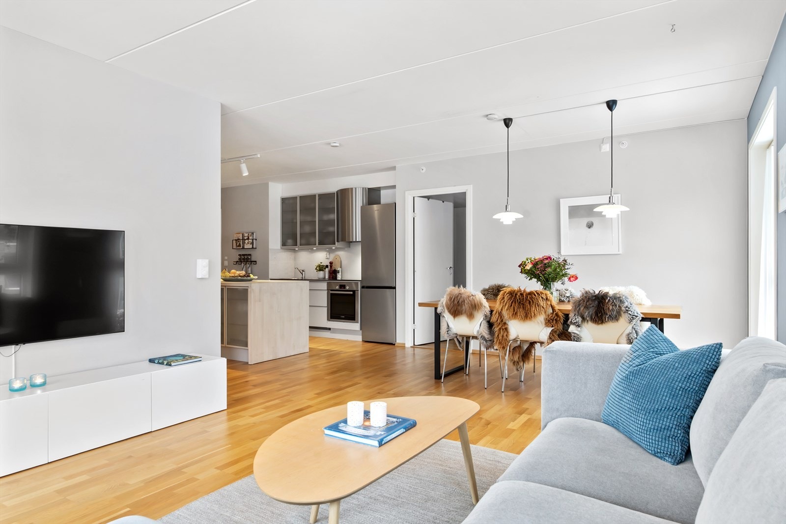 Leiligheten er utstyrt med balansert ventilasjon med varmegjenvinning, som sikrer et behagelig og sunt inneklima året rundt. Galleribilde