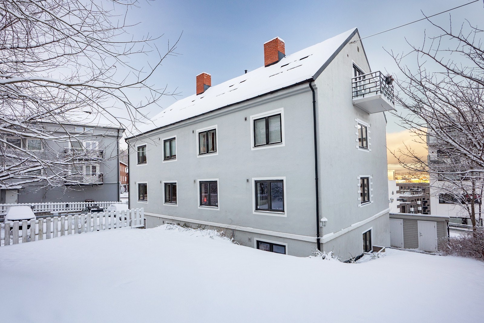 Borettslaget har en trivelig bakgård til felles bruk Galleribilde