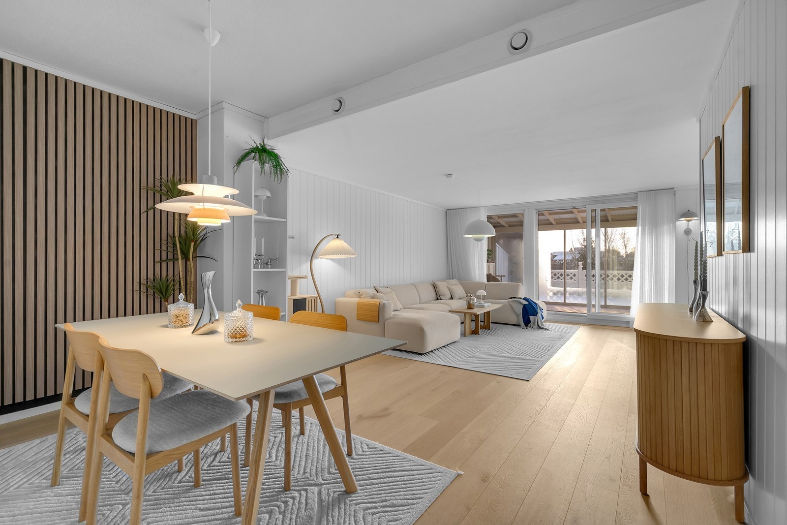 Exbo v/Eiendomsmegler Lars Hauge har gleden av å ønske velkommen til Vardåsveien 123! Galleribilde