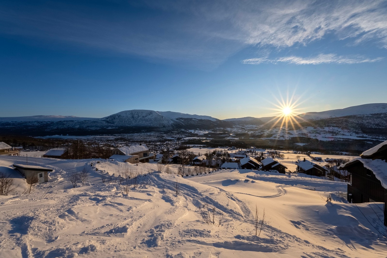 Eiendomsmegler 1 ved Per Hårstad har gleden av å presentere Kjerkvegen 264! Galleribilde