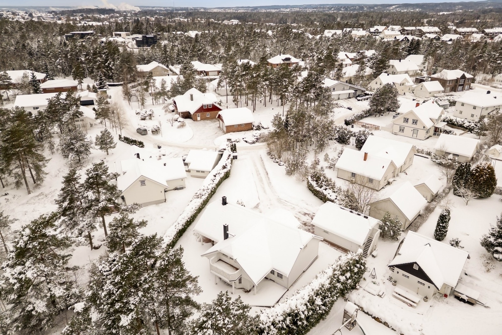 Her bor du tilbaketrukket og skjermet, samtidig som det er kort vei til det meste av fasiliteter. Galleribilde