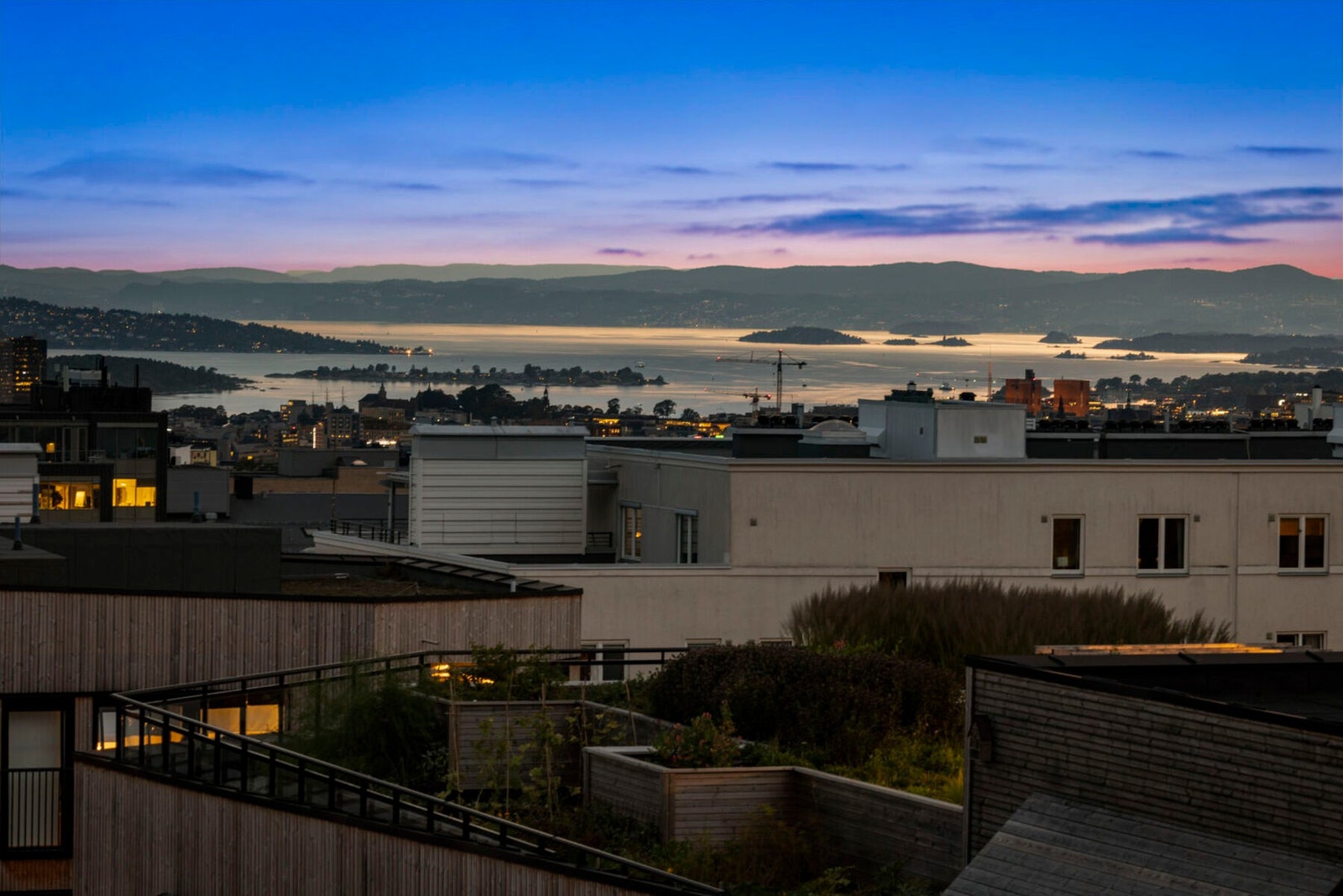 Felles takterrasse med spektakulær utsikt! Galleribilde