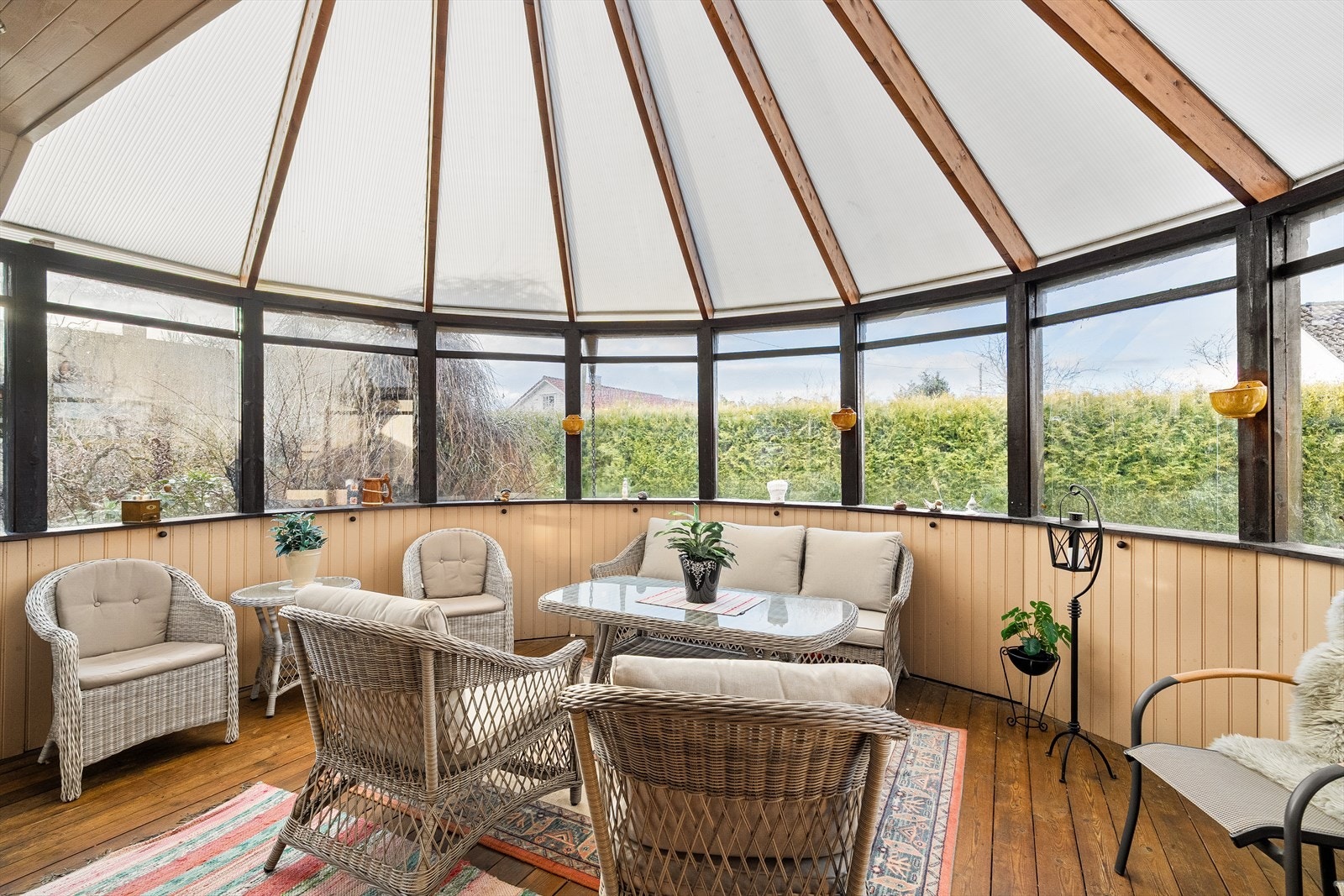 Påbygd hagestue med tilkomst fra stue. Galleribilde