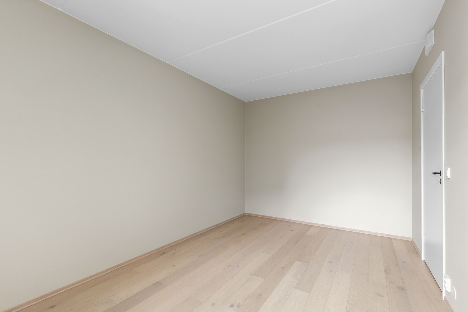 Her er det også god plass til garderobeløsning. Galleribilde