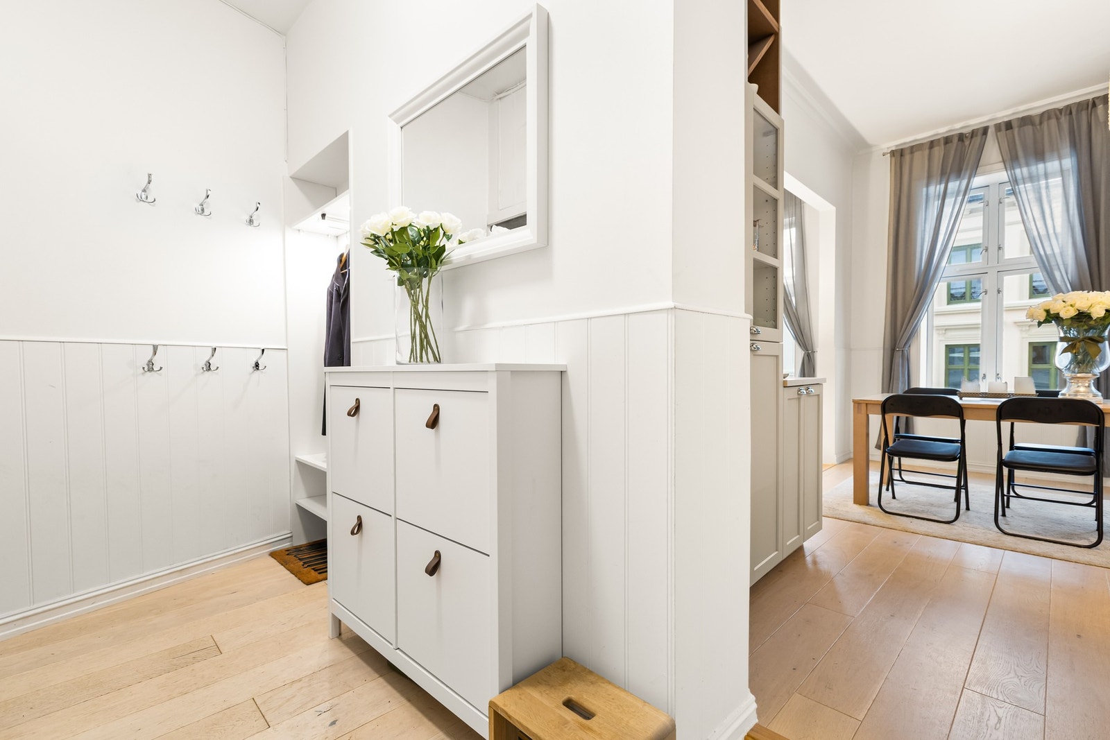 Entré. Galleribilde