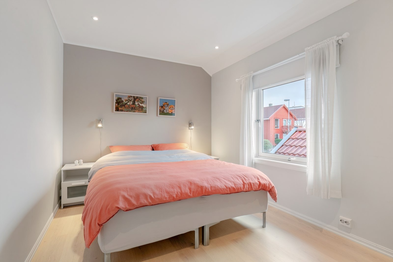 2. etg: Soverom 2 Galleribilde