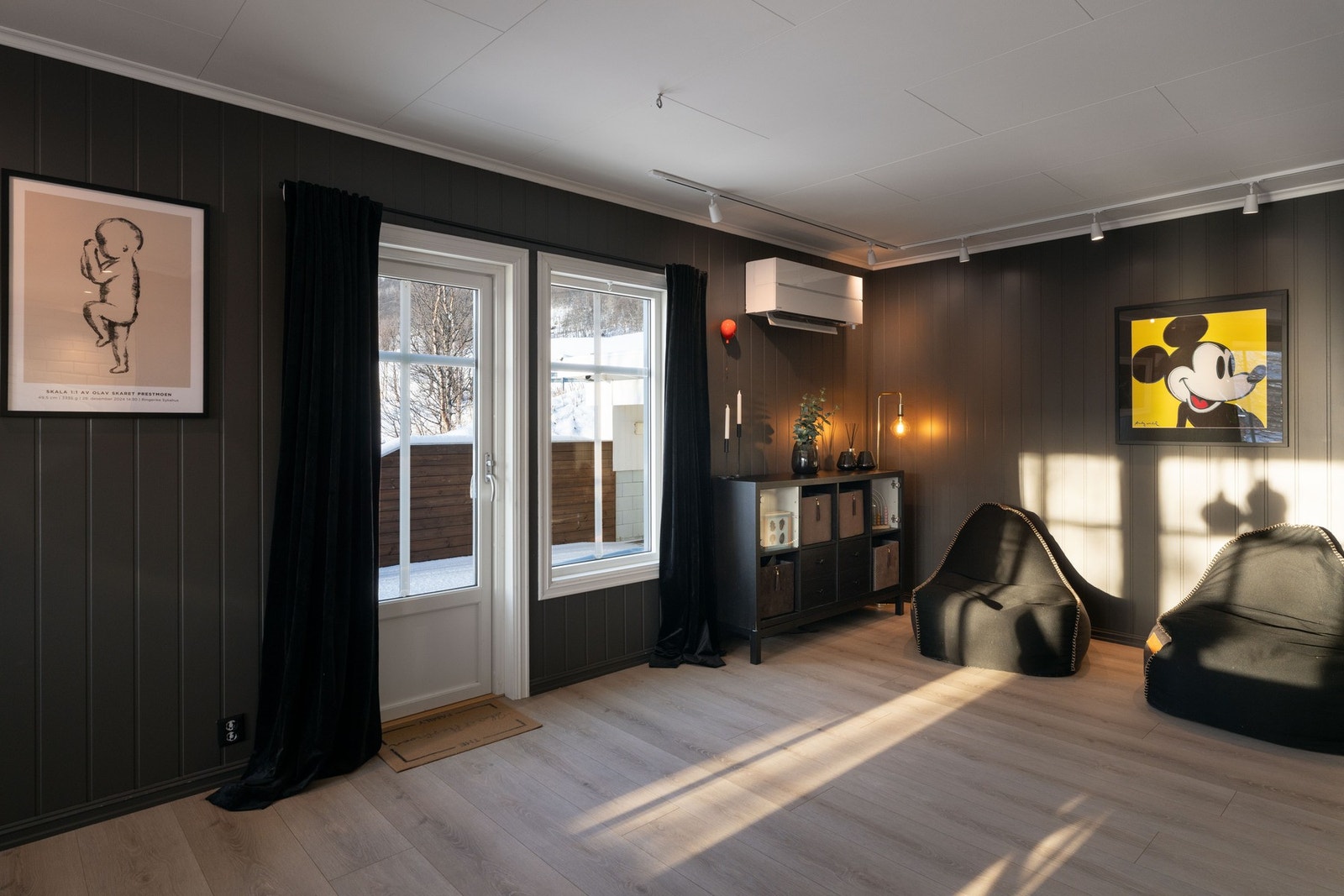 Varmepumpe fra 2017. Utgang terrasse og utestue. Galleribilde