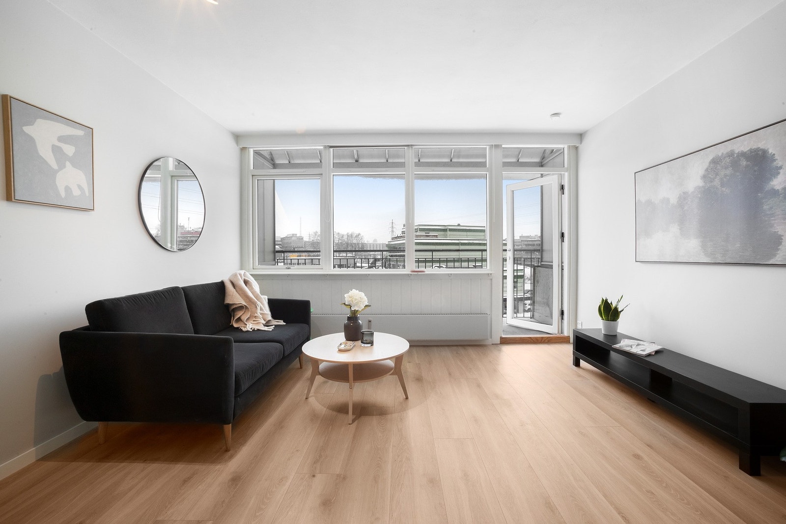 Boligen har en arealeffektiv planløsning. Galleribilde