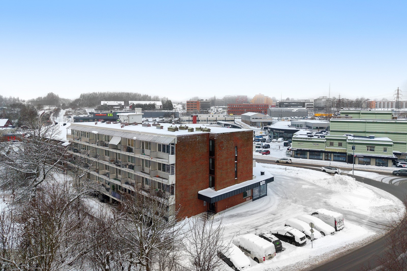 Dronefoto Kråkstadveien 1. Galleribilde
