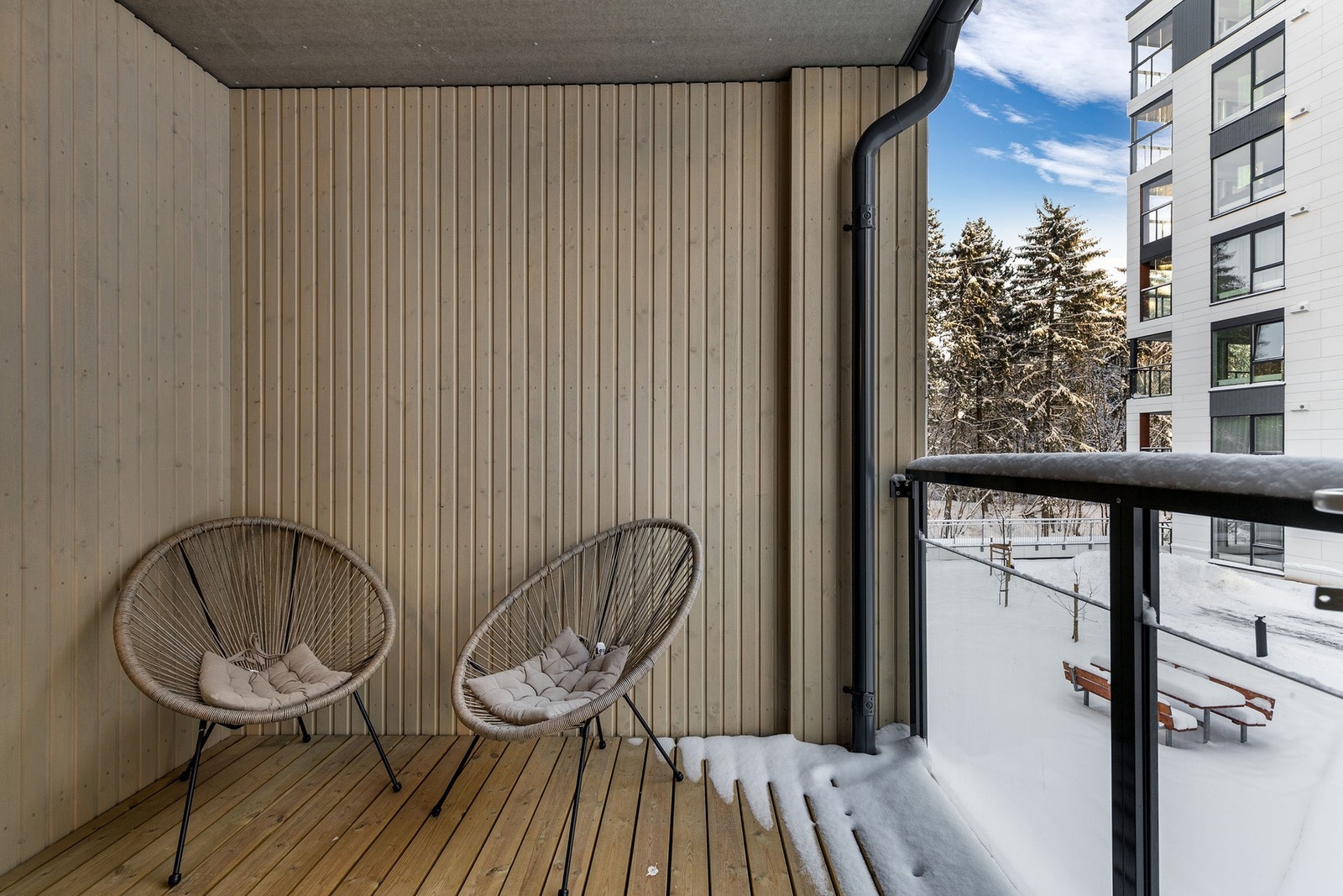 Vestvendt balkong på ca. 6 kvm Galleribilde