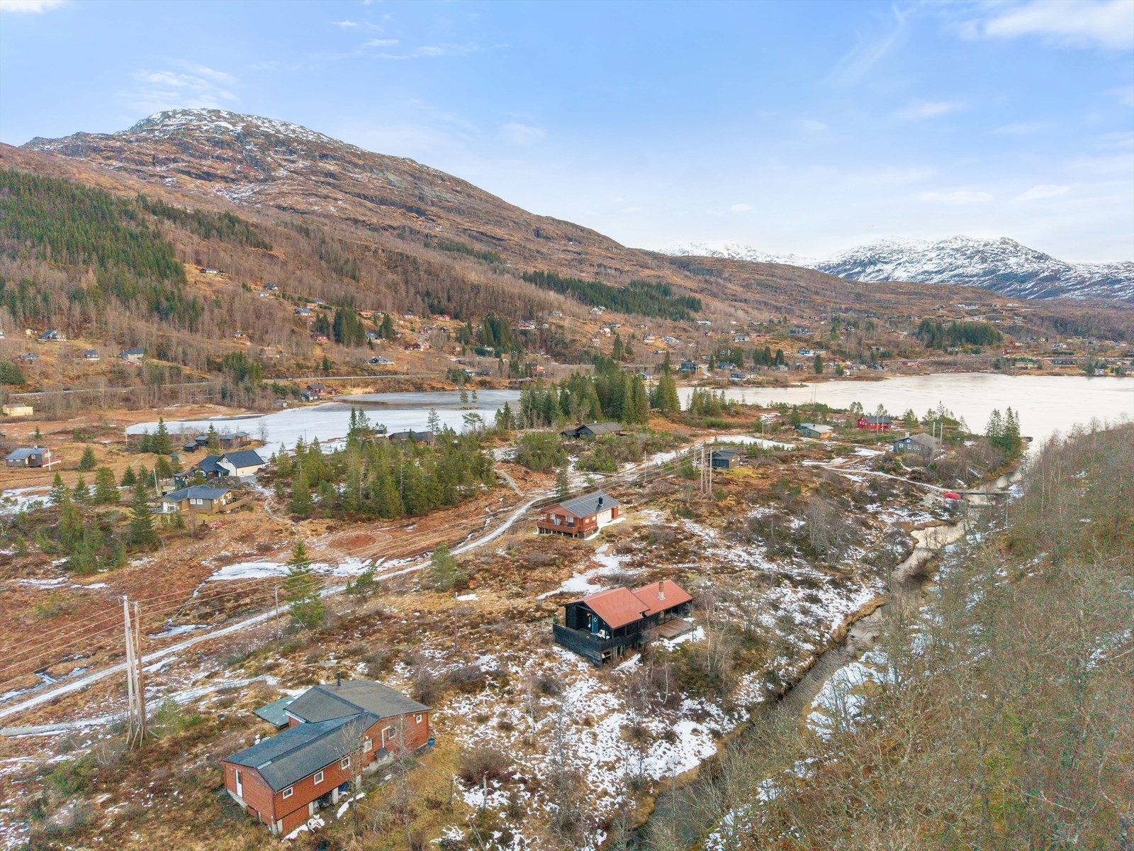 Bilde mot Måvotsvatnet. Galleribilde