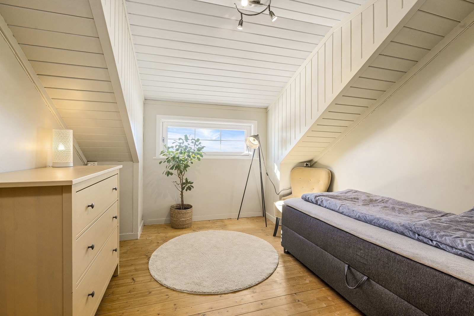 I andre etasje er det 3 soverom. Galleribilde