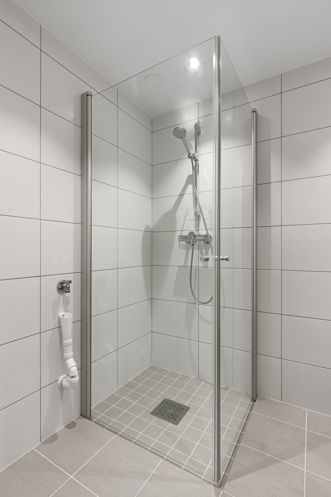 Plass til vaskemaskin på badet Galleribilde