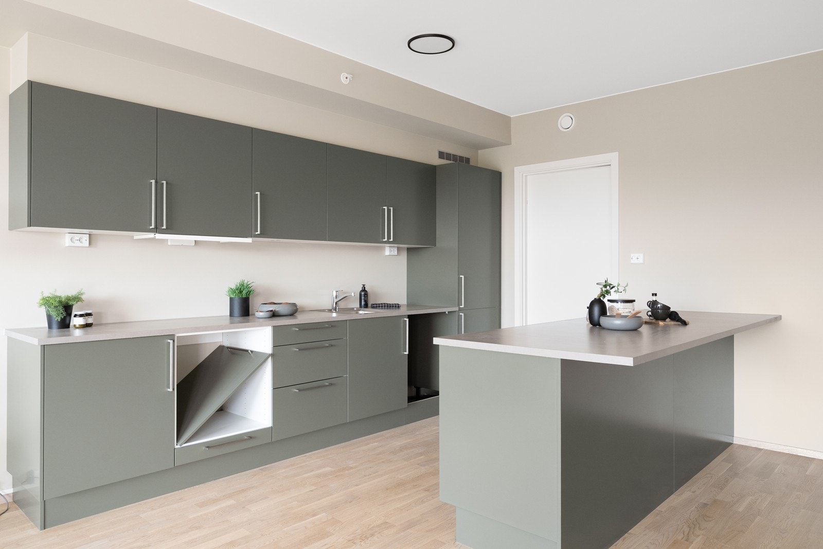 Kjøkkenet er klargjort for integrerte hvitevarer Galleribilde