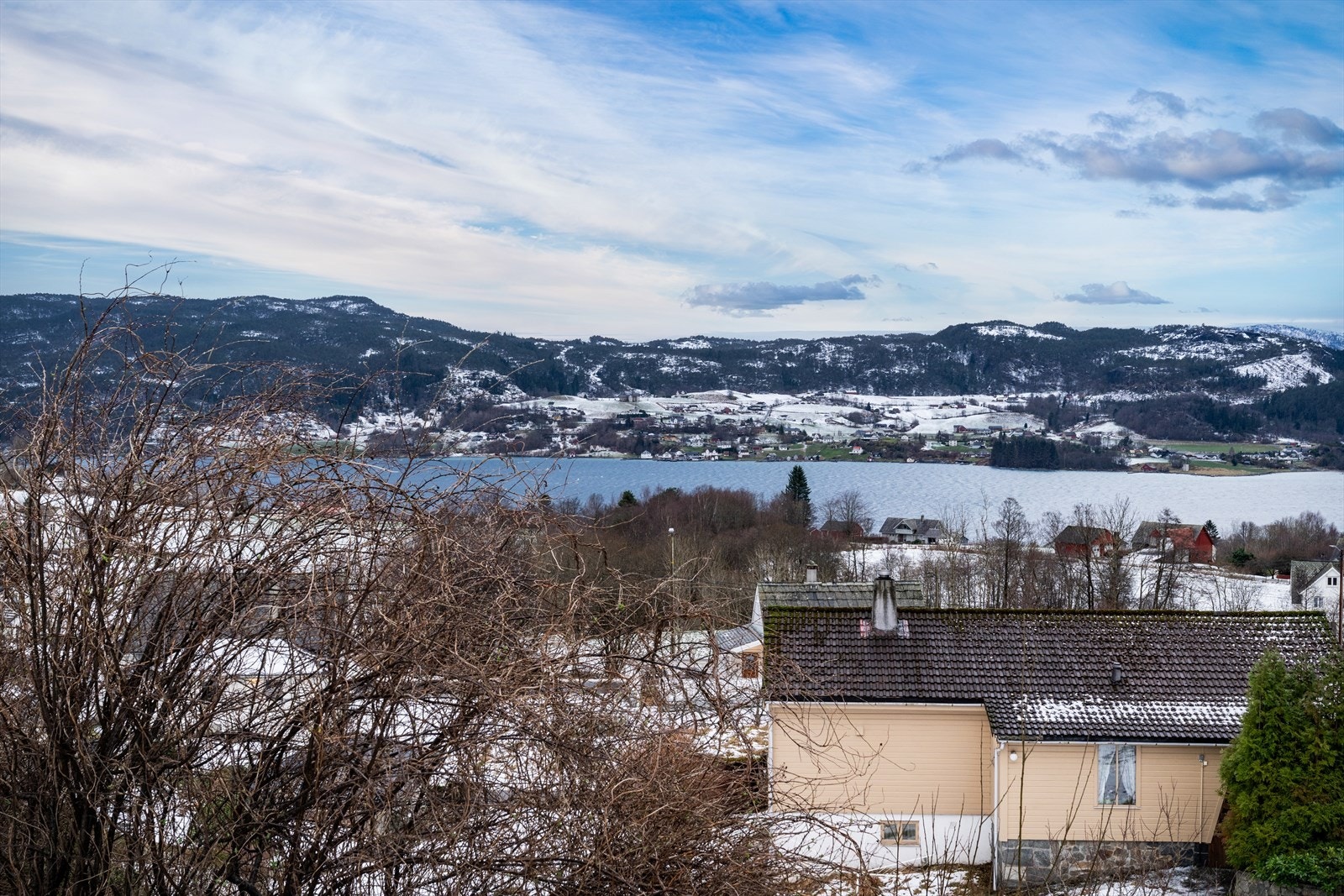 Nydelig utsikt mot Høylandssundet. Galleribilde