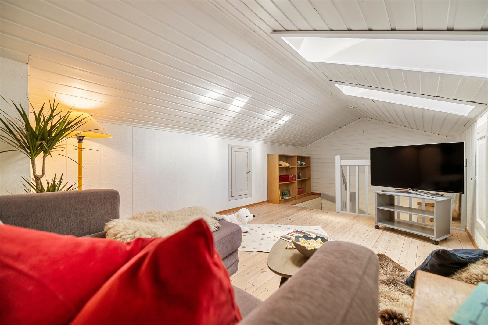 Takvinduer og praktiske kott i knevegger Galleribilde