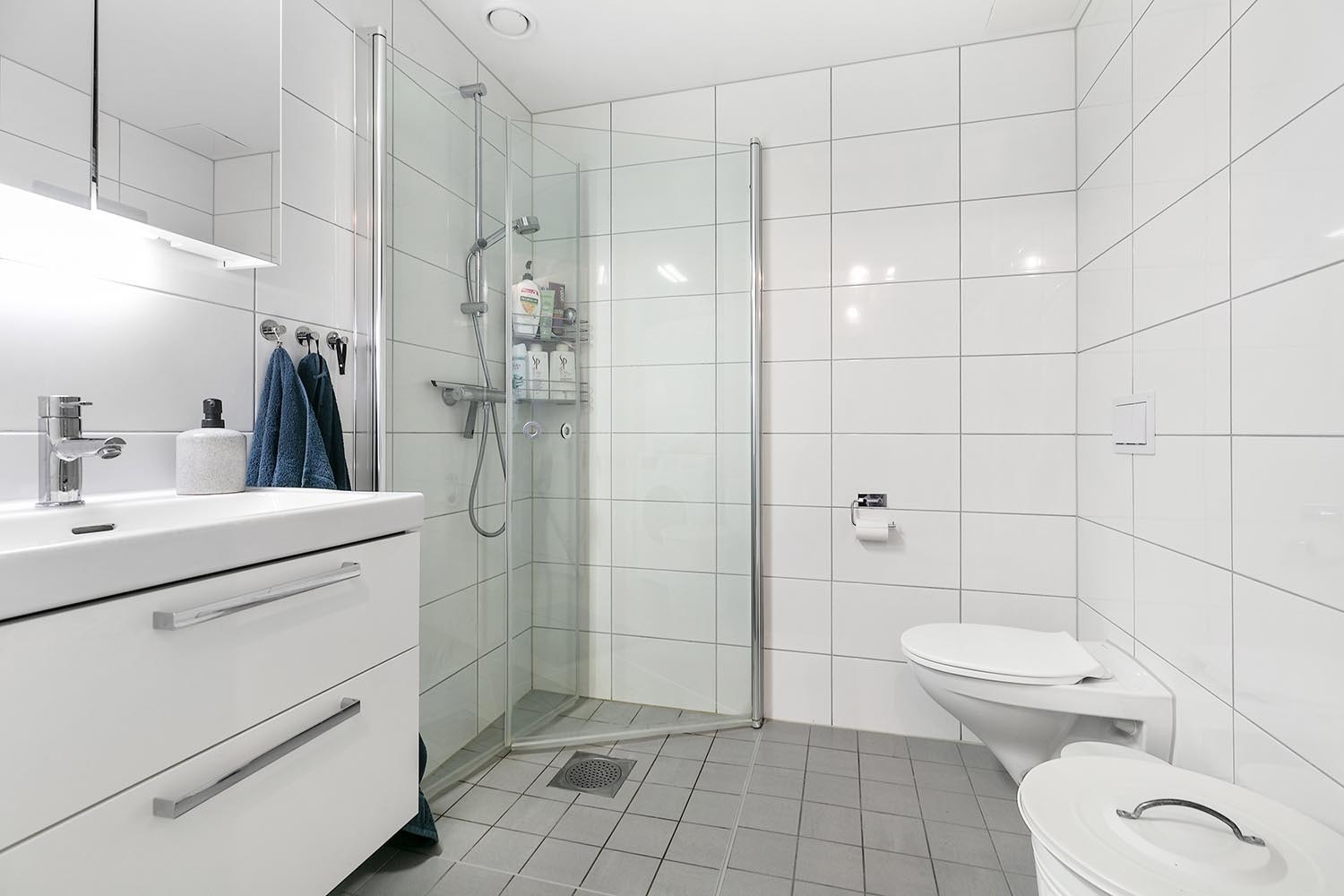 Fint bad med hjørnedusj Galleribilde