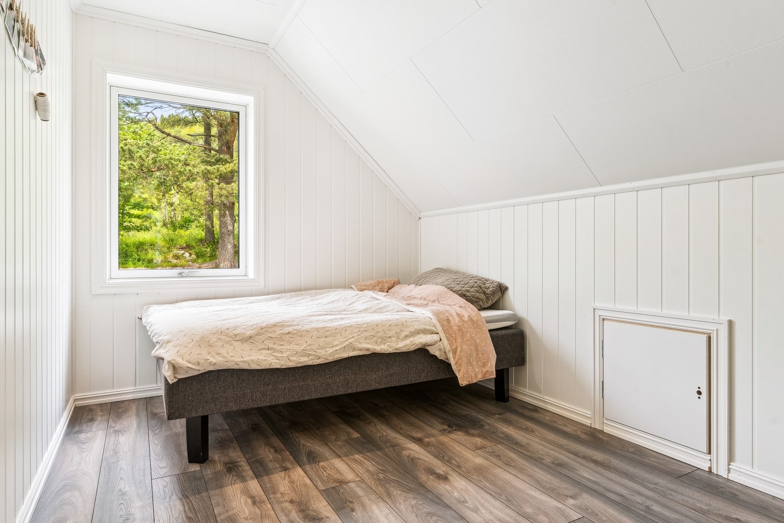 Soverom III, i loftetasje Galleribilde