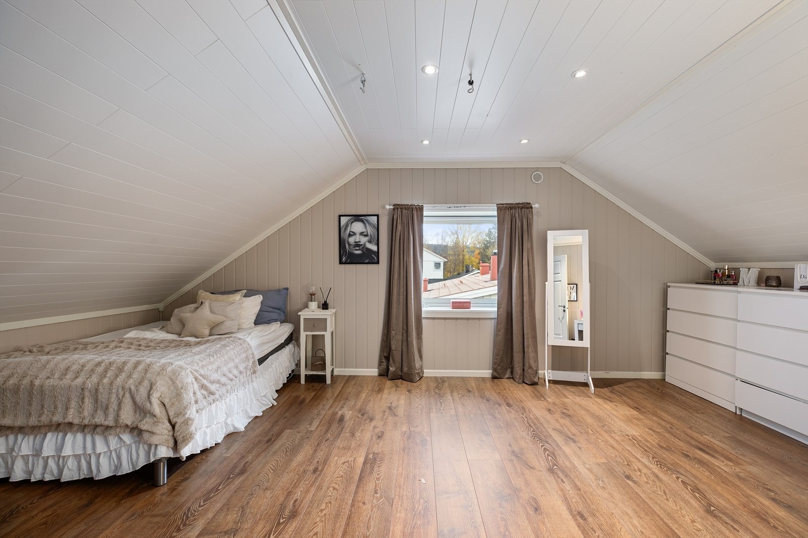 Soverom 1 Galleribilde