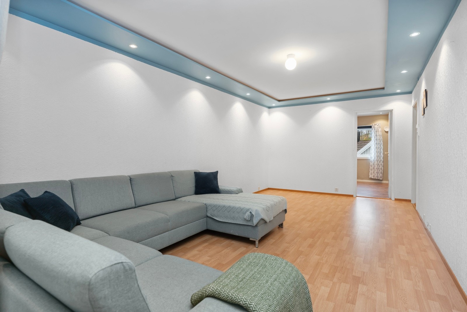 Fra stuen er det adkomst til hovedsoverommet. Galleribilde