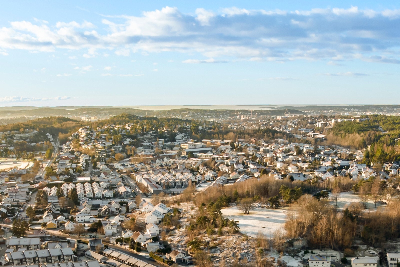 Oversikt over området med Fredrikstad sentrum i bakgrunnen Galleribilde