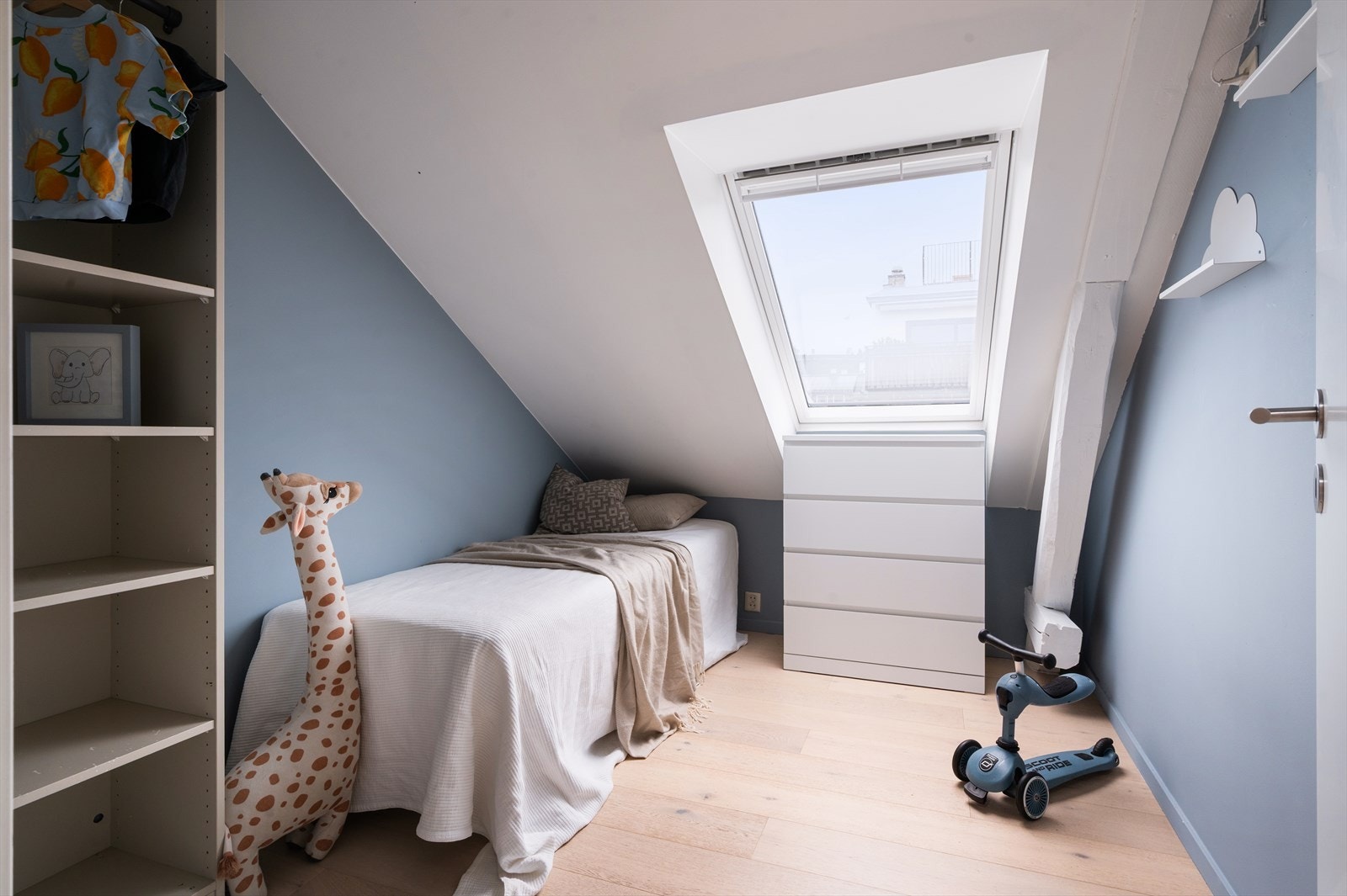 Soverom nummer 2 passer utmerket som barnerom eller gjesterom. Galleribilde