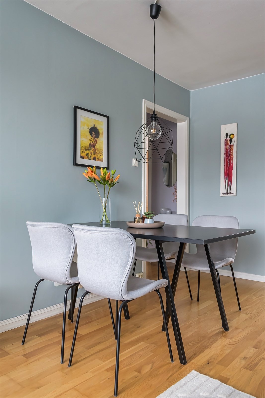 Det er god plass til spisebord. Galleribilde