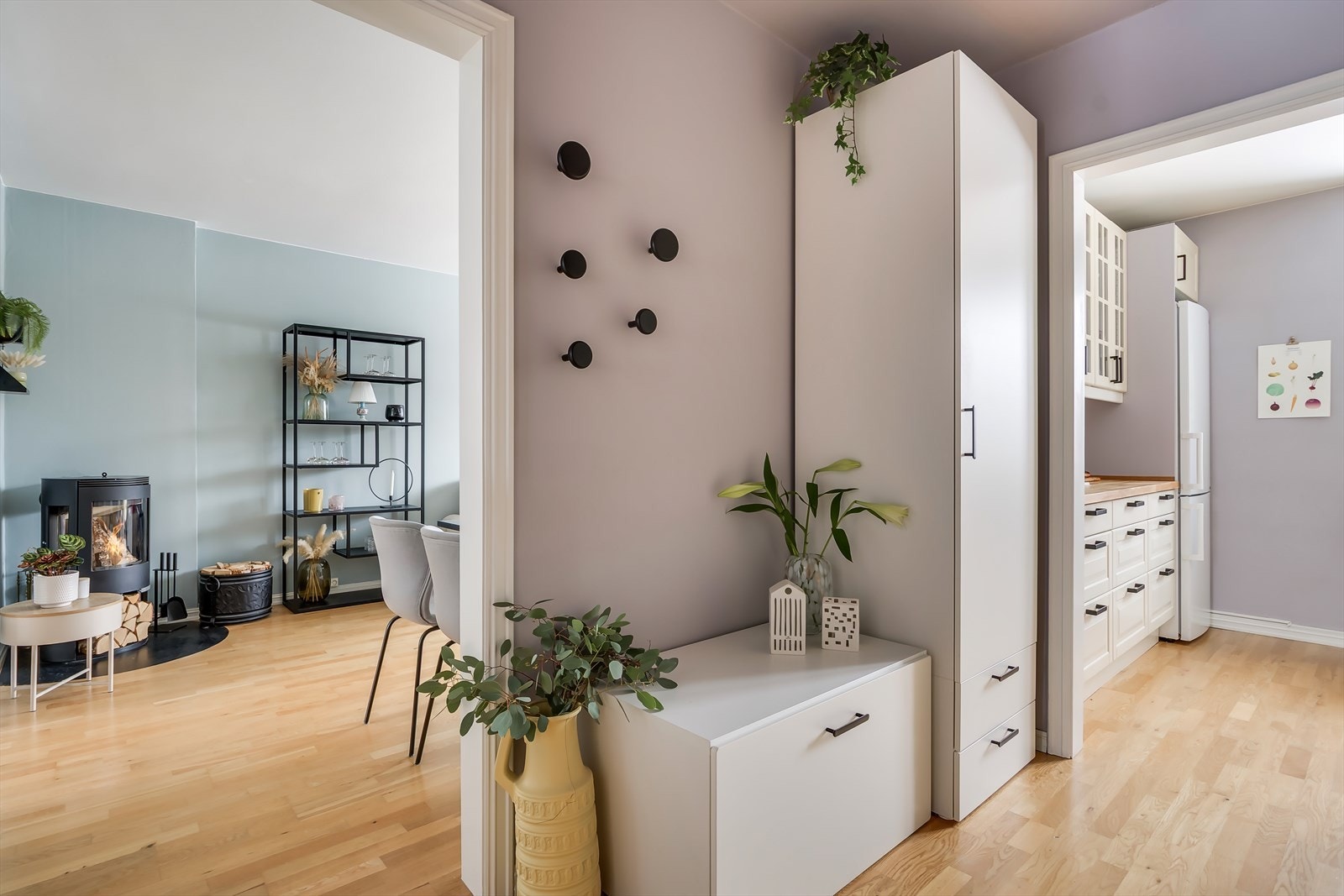 Gangen kan enkelt møbleres med skap og kommoder. Galleribilde