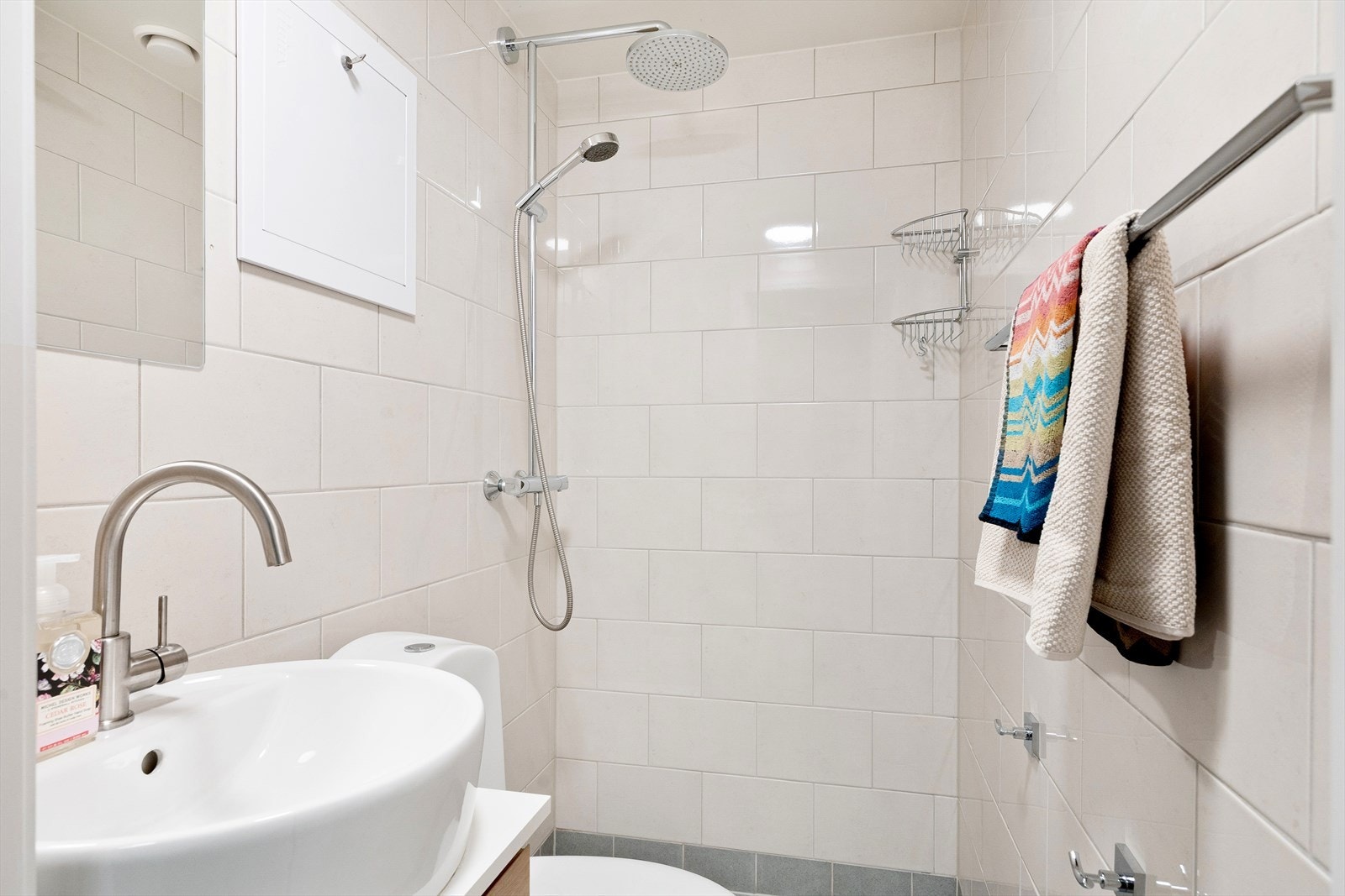 Toalett, servant og skap ble byttet i 2021. Galleribilde