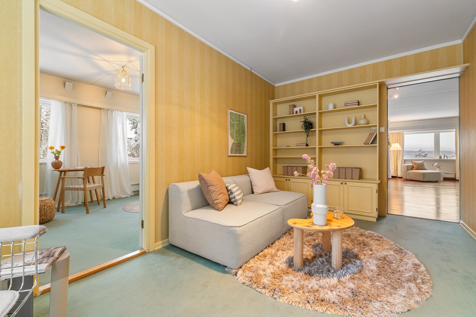 Opprinnelig hadde boligen fire soverom, noe som kan være mulig å reetablere ved behov, eksempelvis for en større familie. Galleribilde