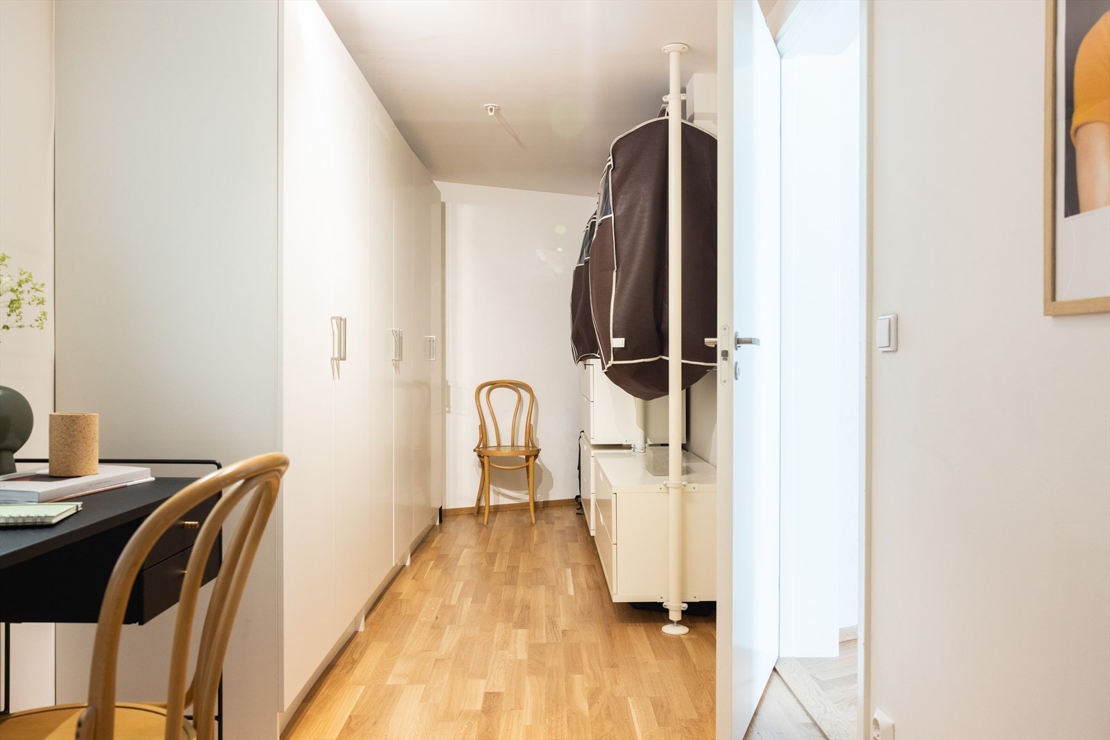 Rommet er byggemeldt og godkjent som bod. Dette arealet er ikke godkjent for varig opphold. Galleribilde