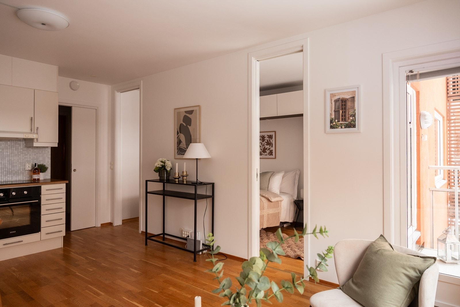 Dette er en perfekt leilighet for deg som ønsker å bo sentralt med gangavstand til alt man trenger i hverdagen Galleribilde