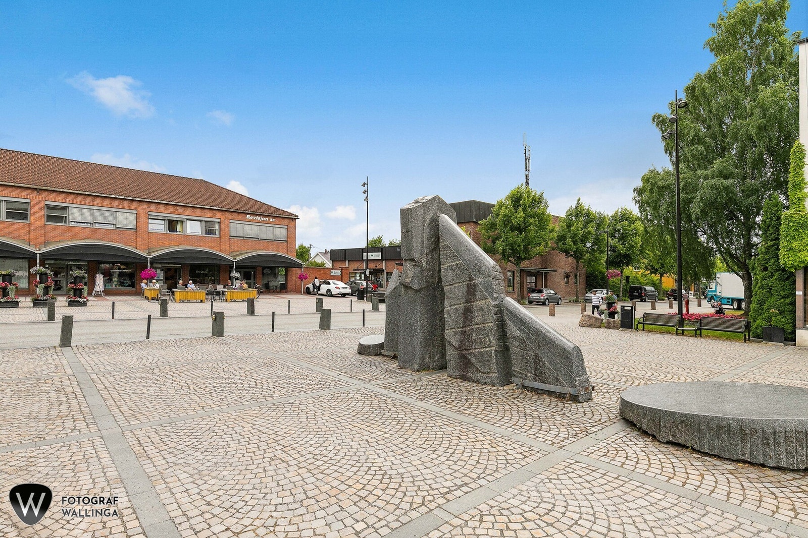 Sentrum byr også på klær og interiør, samt vinmonopol og et solid utvalg av spesialforretninger. Galleribilde