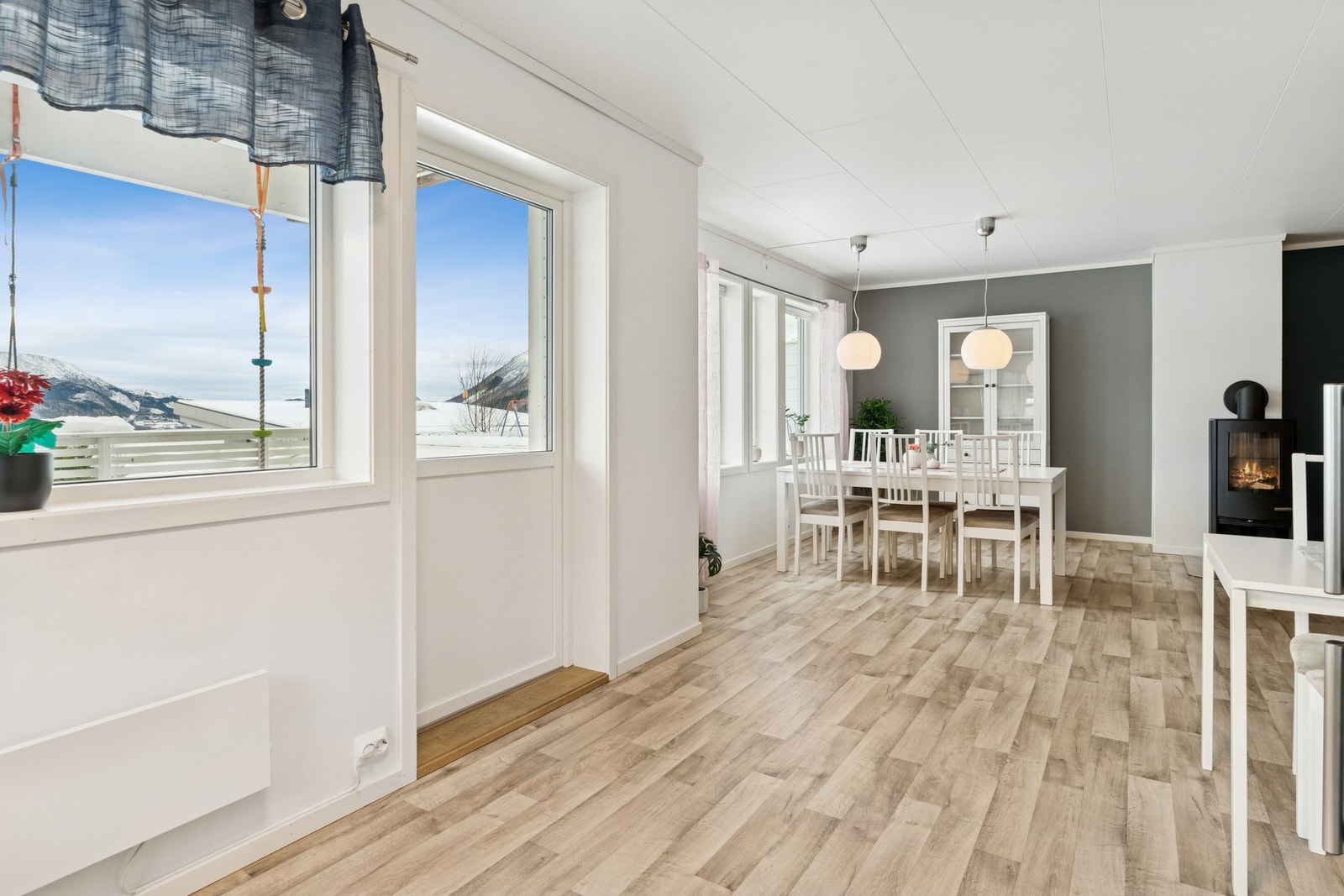 Adkomst ut til terrassen. Galleribilde