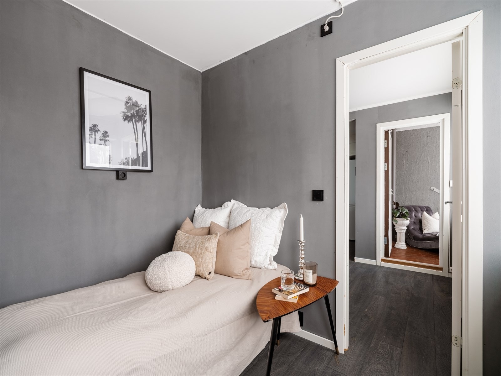 Egen radiator på soverommet for behagelig varme. Galleribilde