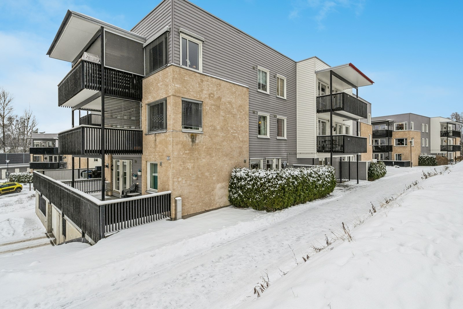 NBBO Eiendomsmegling v./ Thora Elise Dahl ønsker velkommen til visning i Sementveien 12! Galleribilde