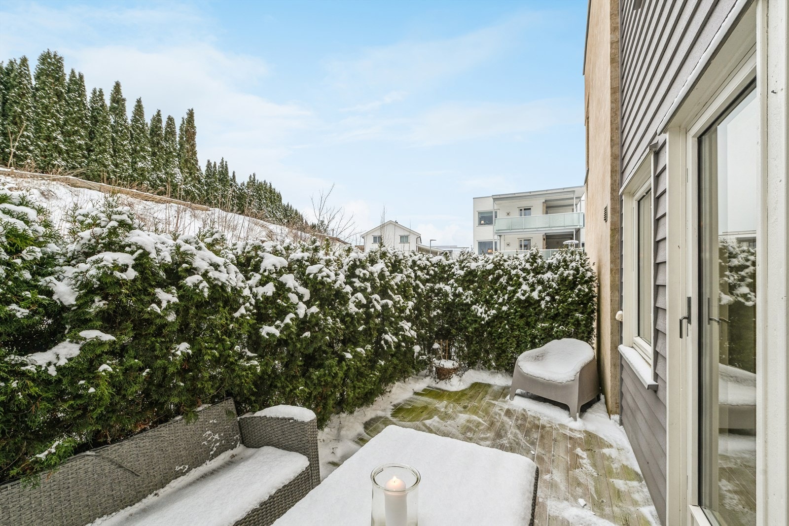 Terrasseplatting av treverk. Galleribilde