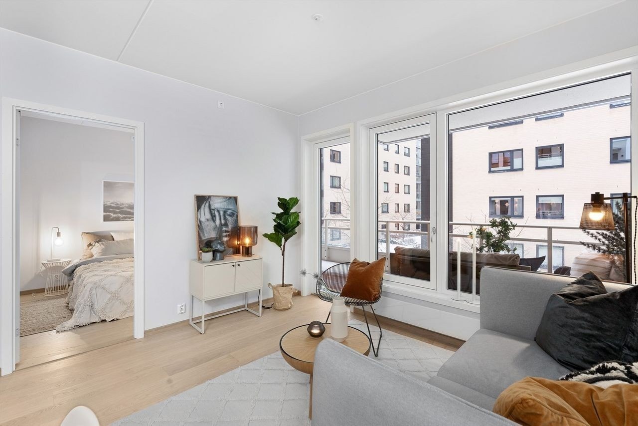 Stue med gode lysforhold. Galleribilde