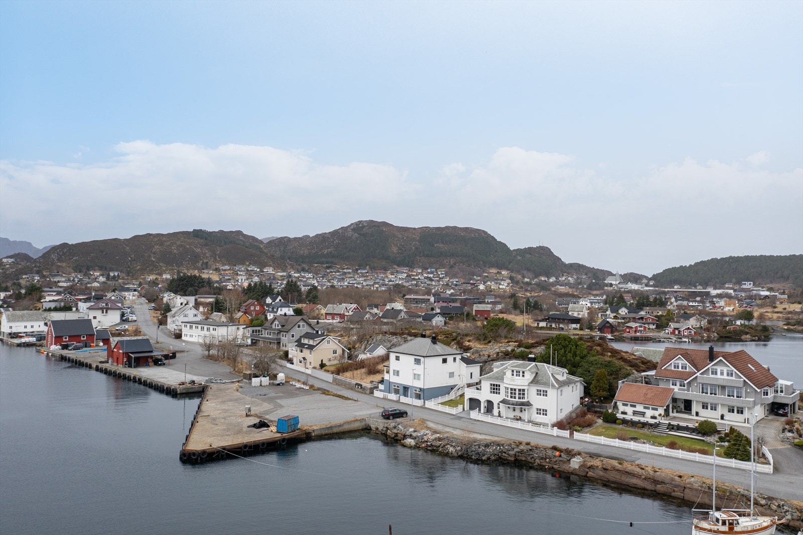 Spør megler for mer informasjon og sjekk virtuell visning av boligen Galleribilde