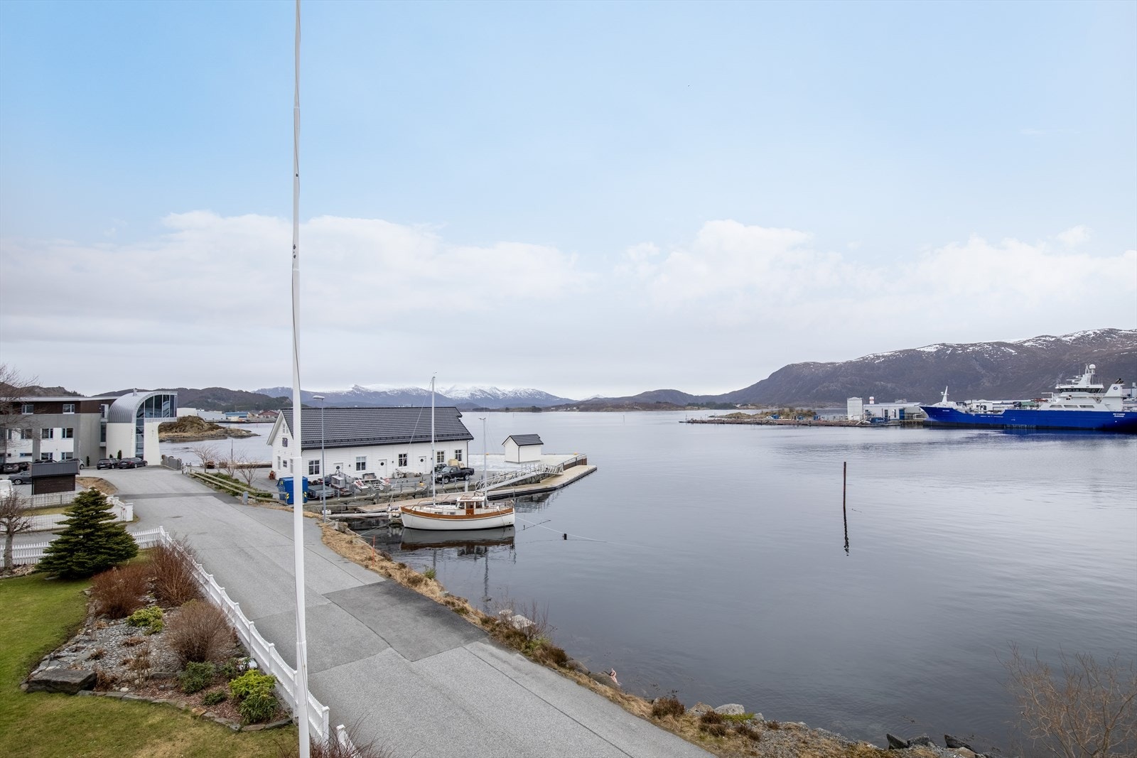 Velkommen til Eggesbøvegen 55 v/ Ludvig Sandström, Notar (foto: Blåtind fotografikk) Galleribilde