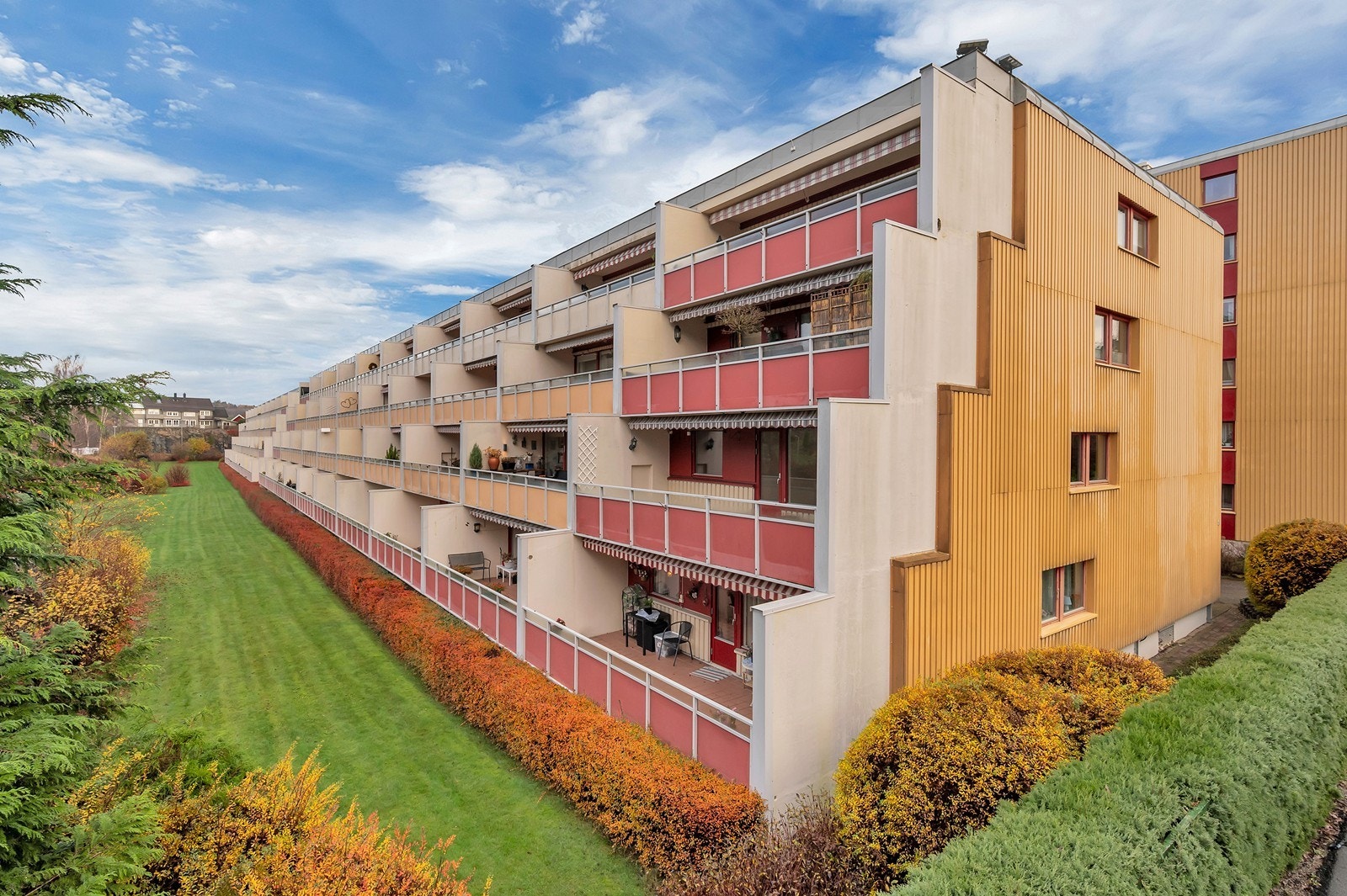 Et velfungerende borettslag med pene utearealer Galleribilde